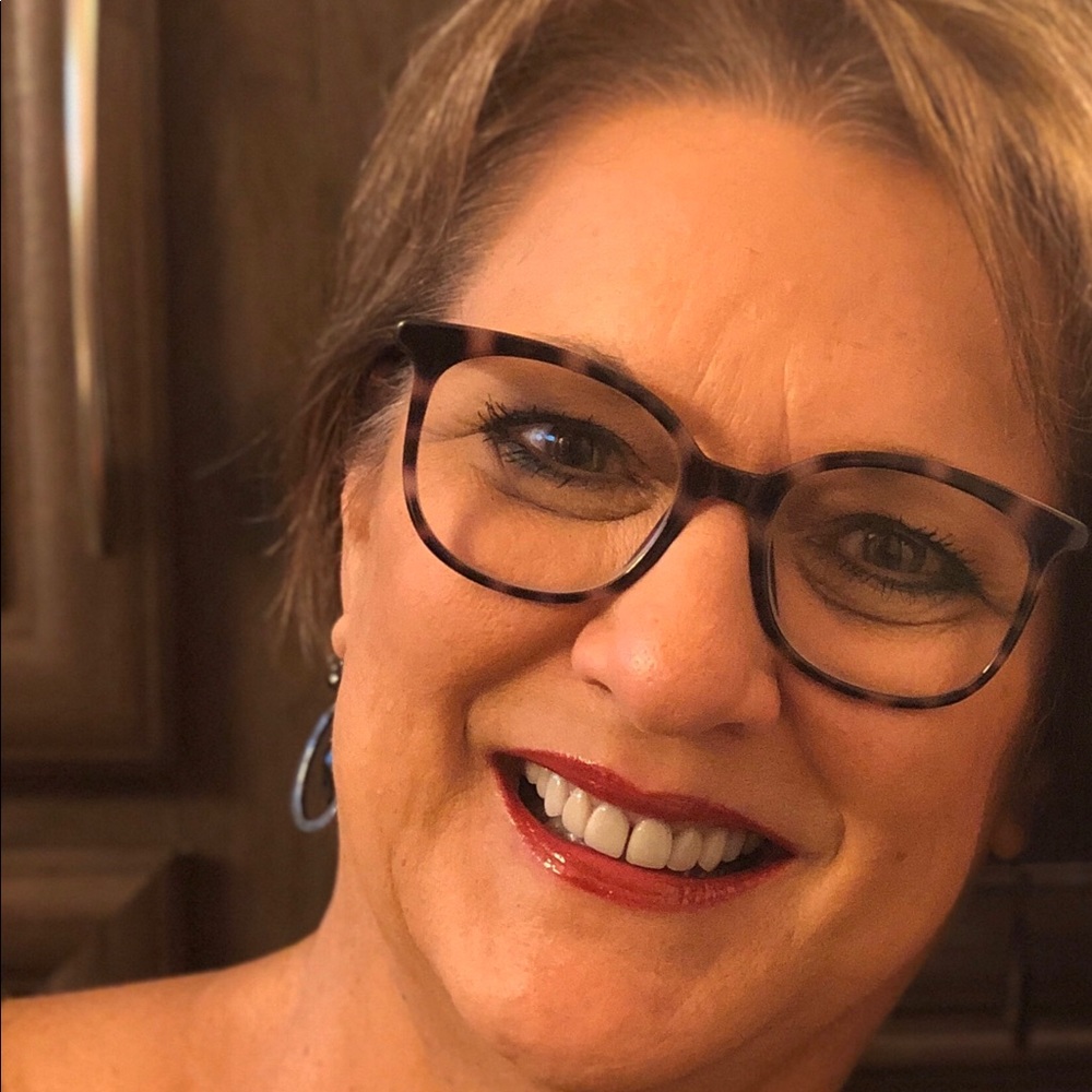 Meet your Posher, Theresa